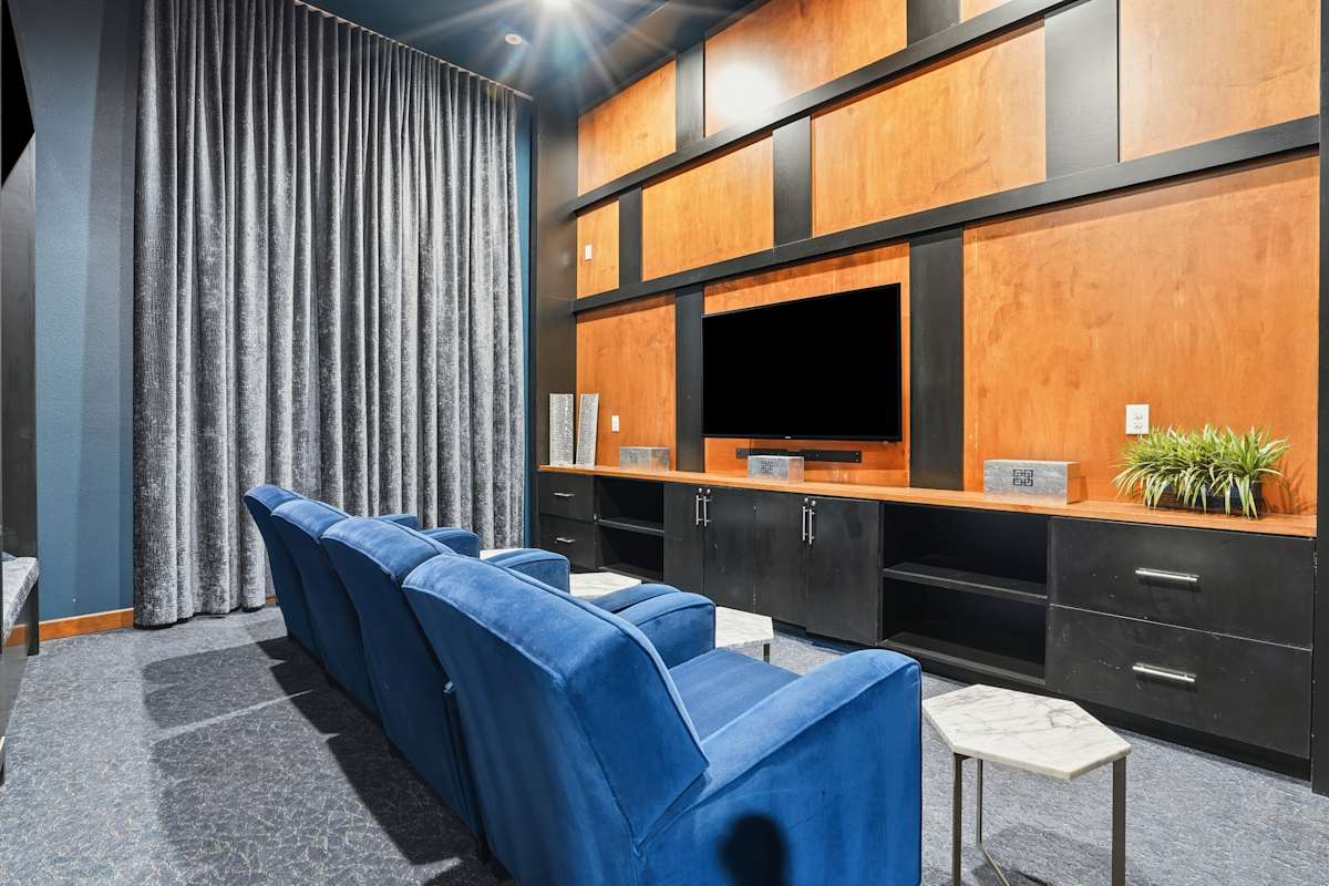 Layers Of Galleria apartment photo