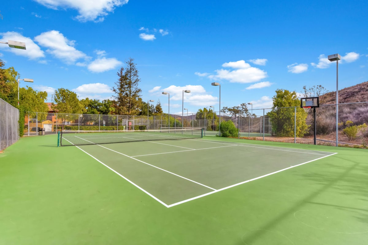 The Lexington Apartment Homes LA Agoura Hills Apartments