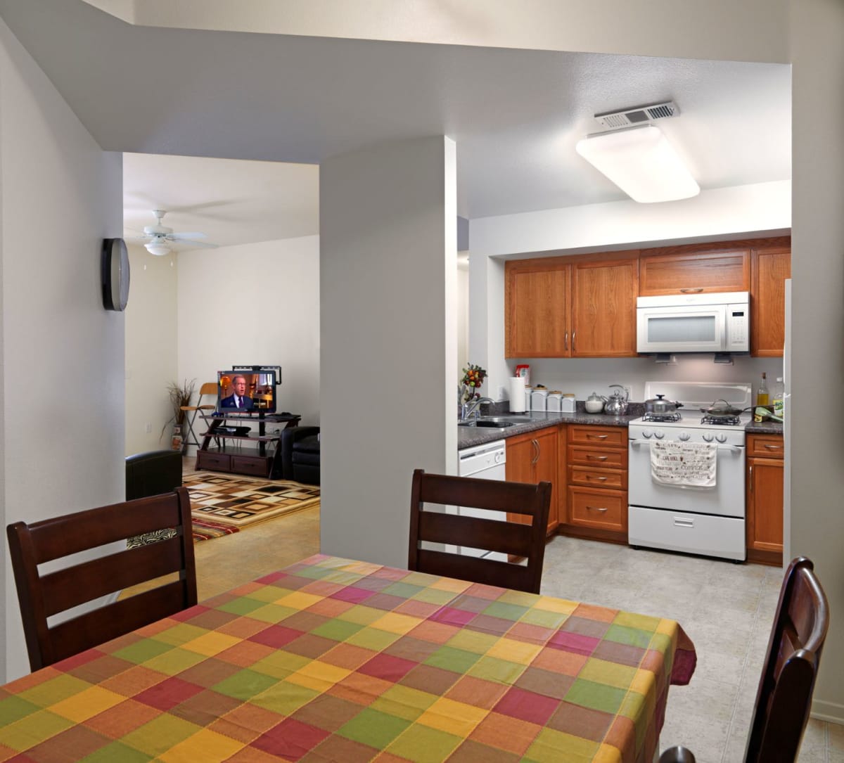 Photos and Video of Alta Vista Apartments in Los Angeles, CA