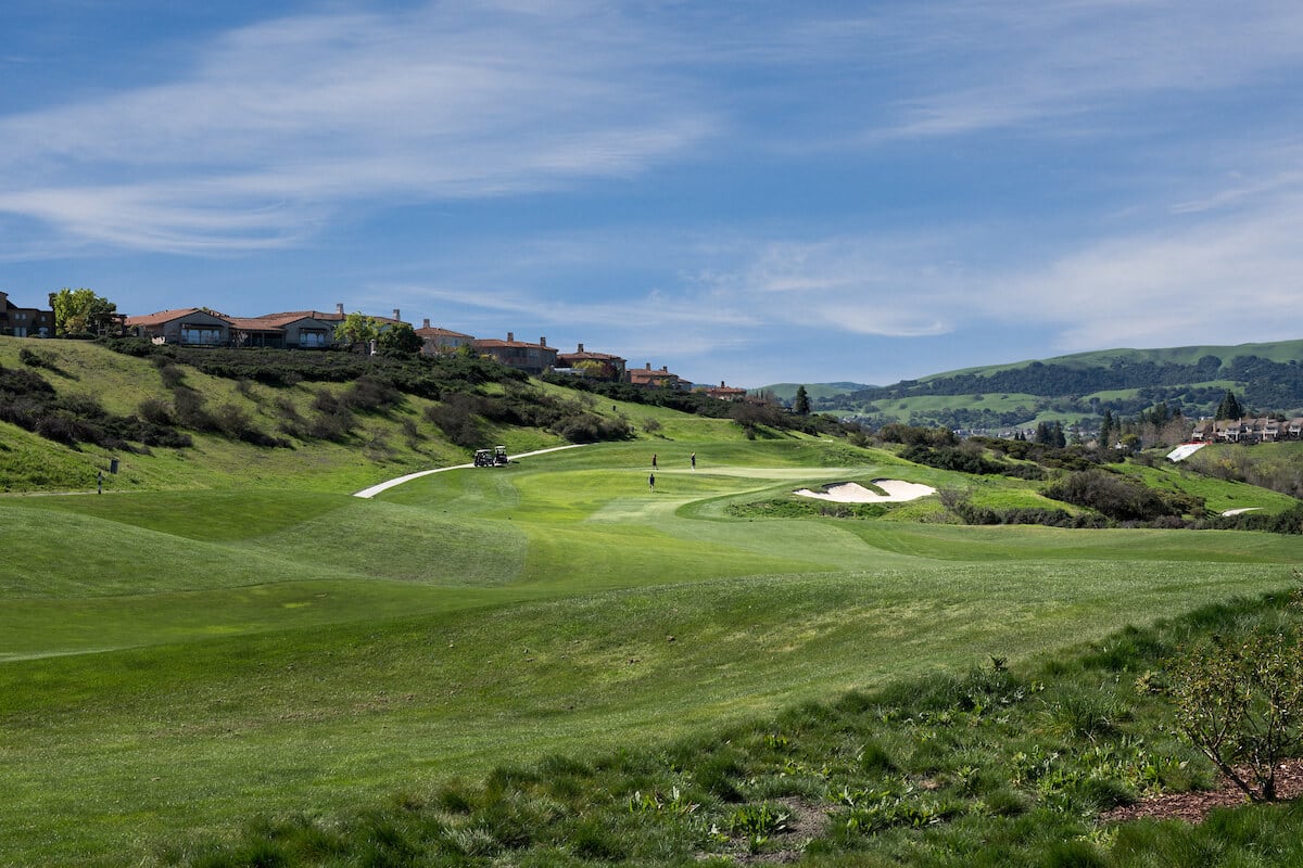 Apartments in San Ramon Falcon Bridge at Gale Ranch
