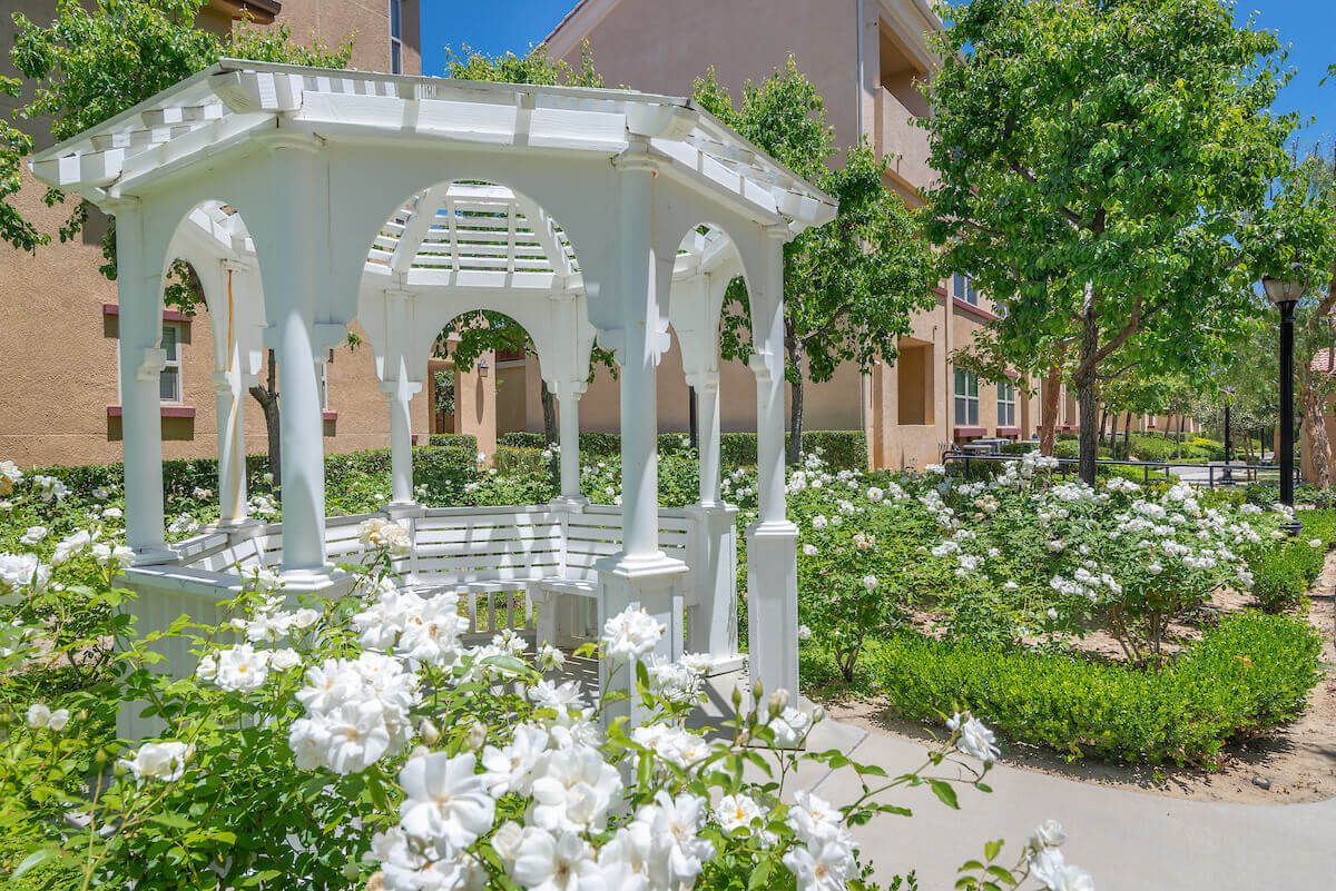 Apartments Near CSUN Sonoma at Porter Ranch Photo Gallery