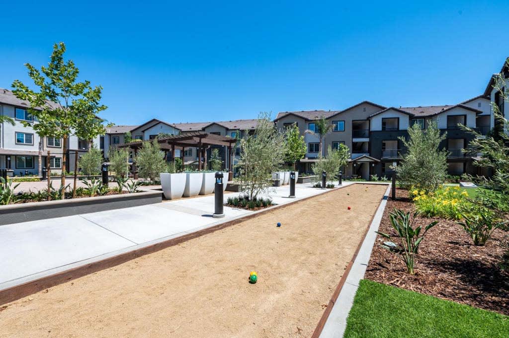 Apartments for Rent in Porter Ranch, CA The Vineyards Apartments
