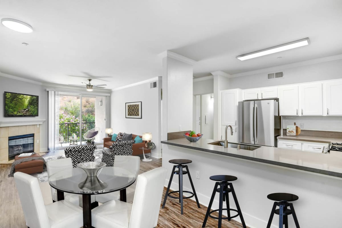 Riverside Apartments for Rent Near UCR Canyon Crest