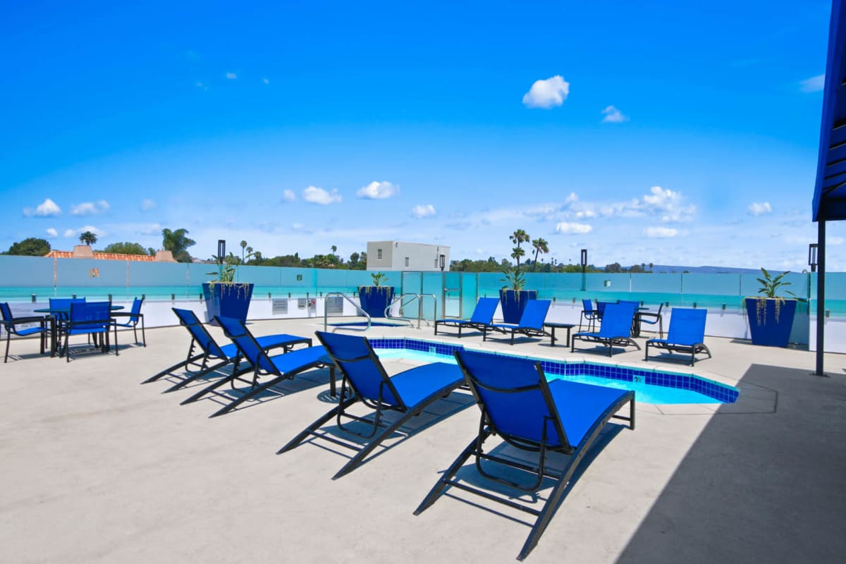 Apartments for Rent in Cheviot Hills Waterstone at Metro