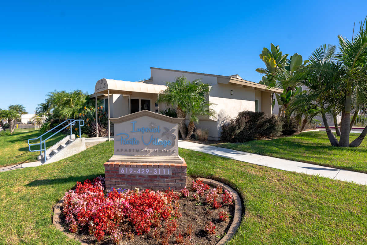 Lancaster Manor Apts