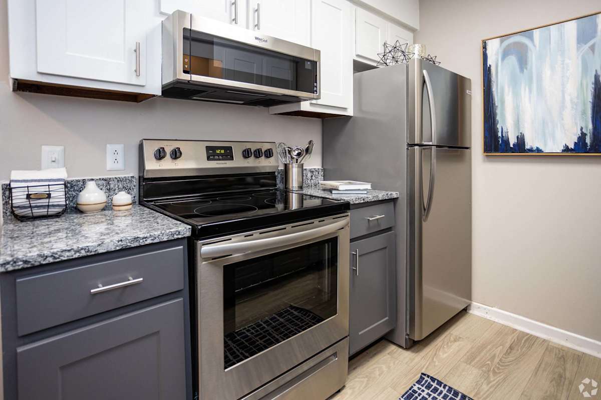 Knoxville Apartments for Rent | Addison at Sutherland