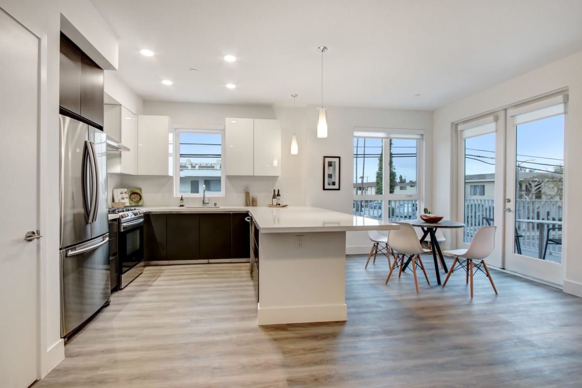 Moss and Company | Apartments in Sherman Oaks, CA | RENTCafe