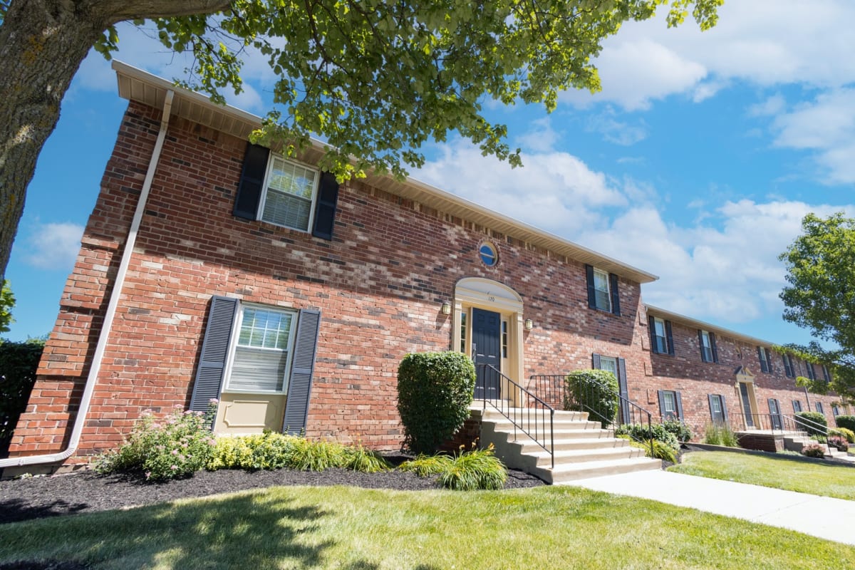 View Photos Archers Pointe Apartments in Fort Wayne, IN