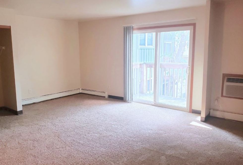 Photos and Video of Ridgecrest Apartments in Madison, WI