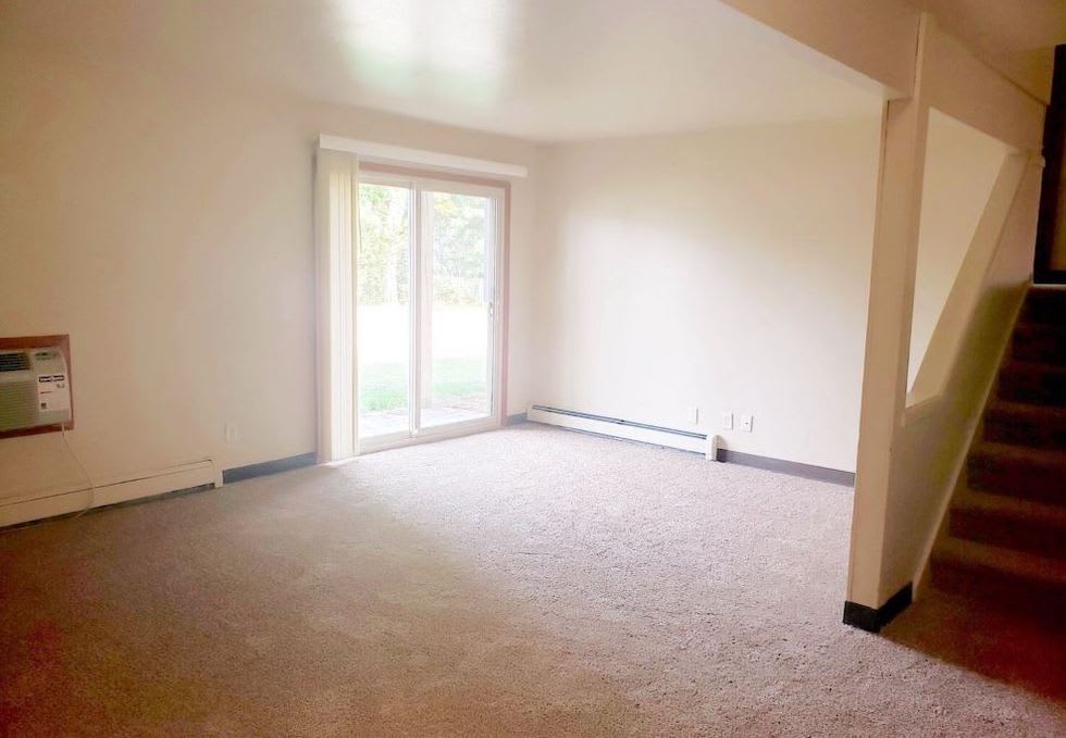 Photos and Video of Ridgecrest Apartments in Madison, WI