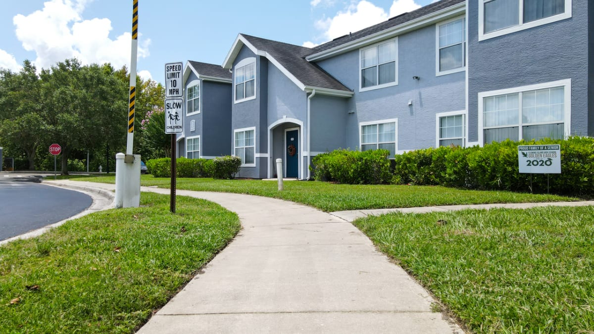 Photos and Video of Madison Commons Apartments in Middleburg, FL