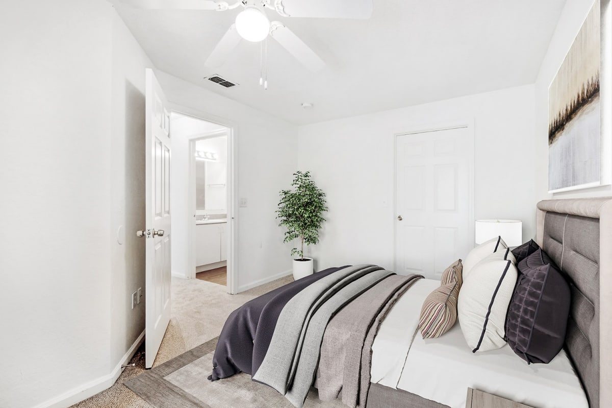 Apartments in St Augustine, FL Whispering Pines Photo Gallery