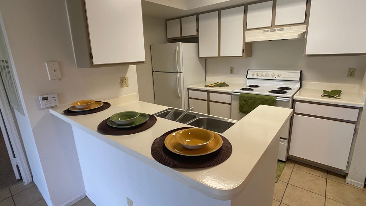 Photos and Video of Pointe Vista Apartments in Orlando, FL