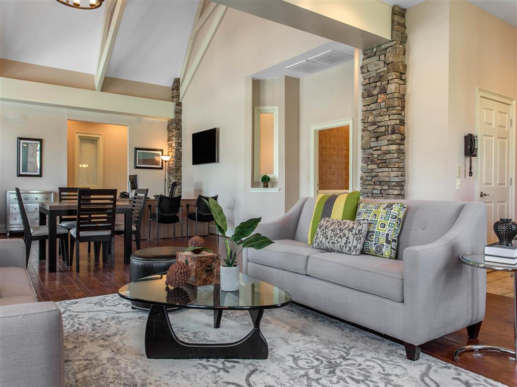 Apartments for Rent in 28262 | Ashley Court Apartments