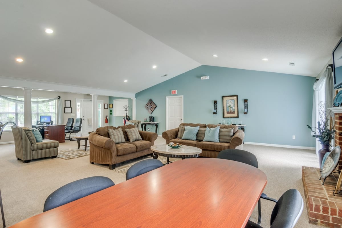 Photos and Video of Stonegate Apartments in Stafford, VA