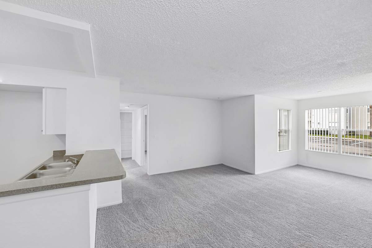 Photos and Video of Commander Place Apartment Homes in Orlando, FL