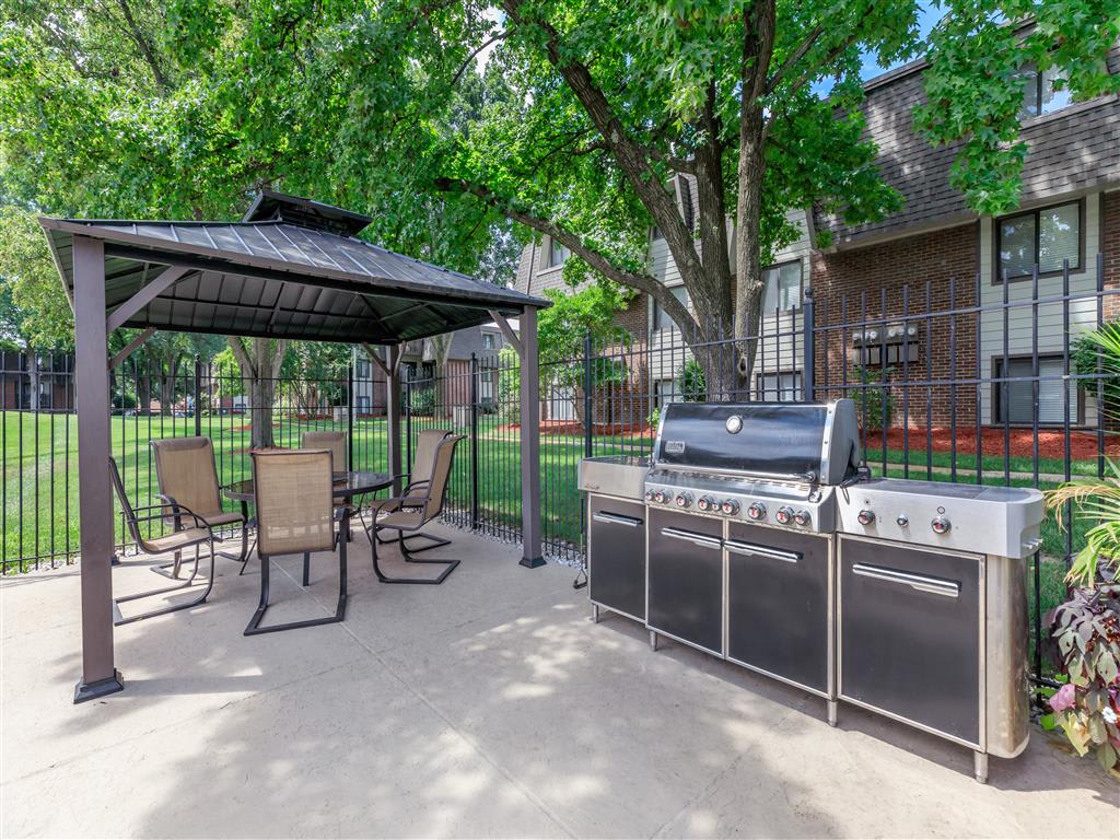 Photos and Video of Kensington West Apartments in Ballwin, MO