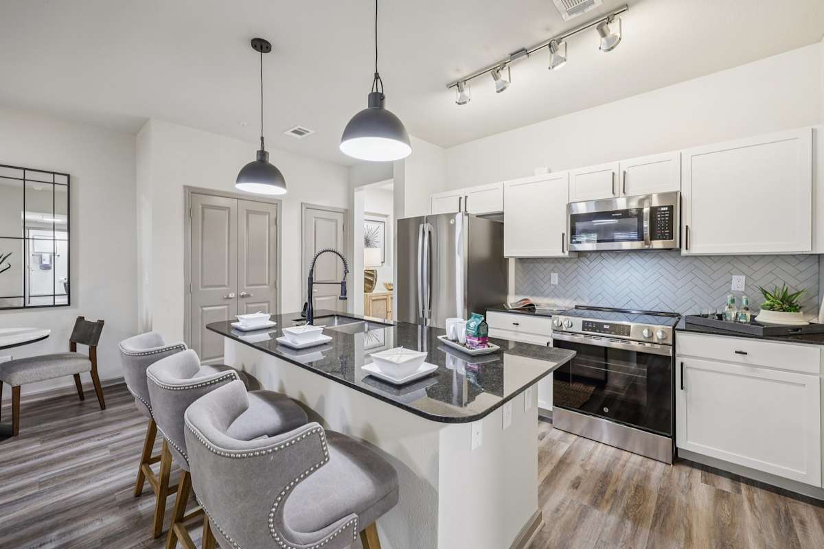 Vine + Vail Townhomes and Apartments apartment photo