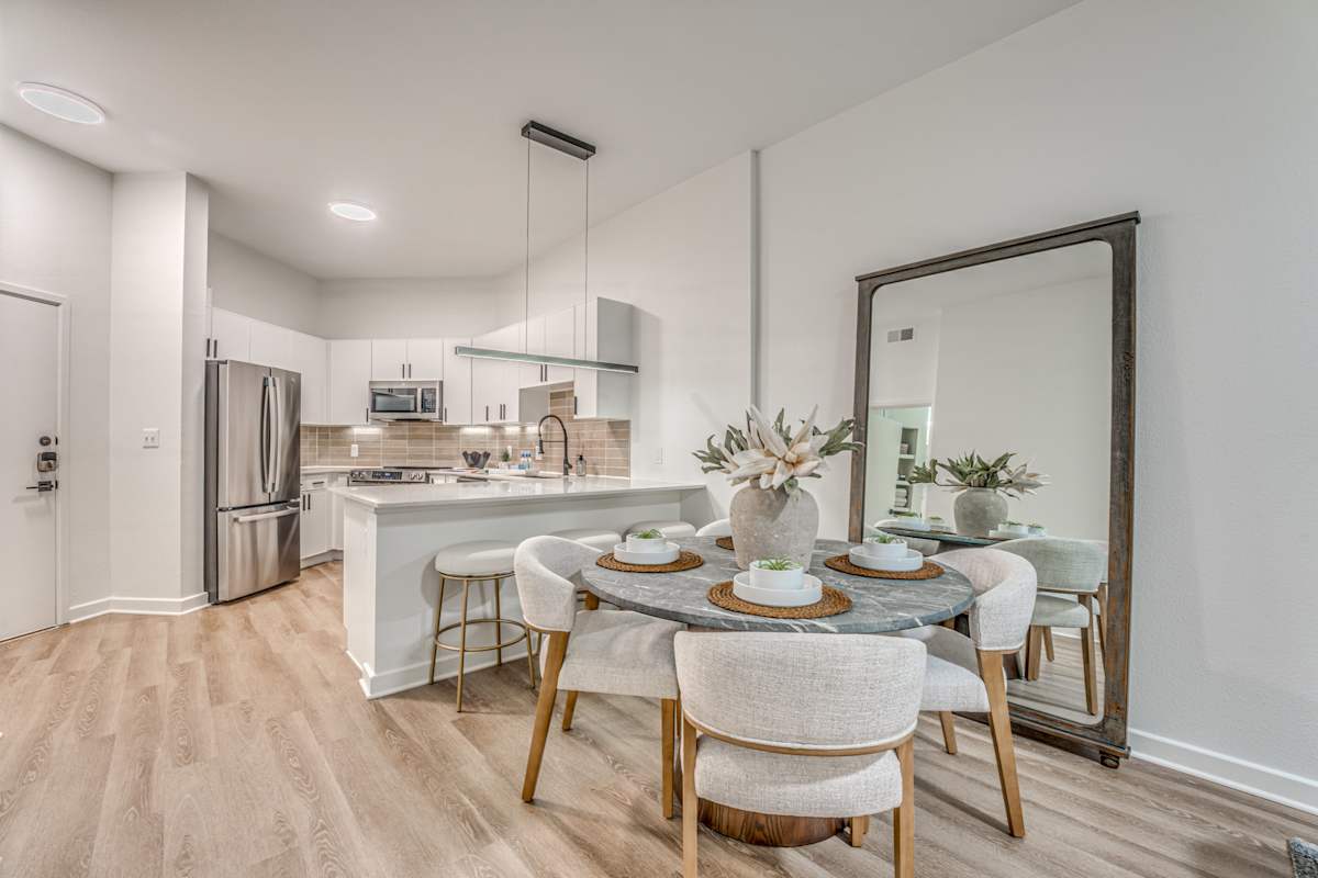 Vue Fitzhugh apartment photo