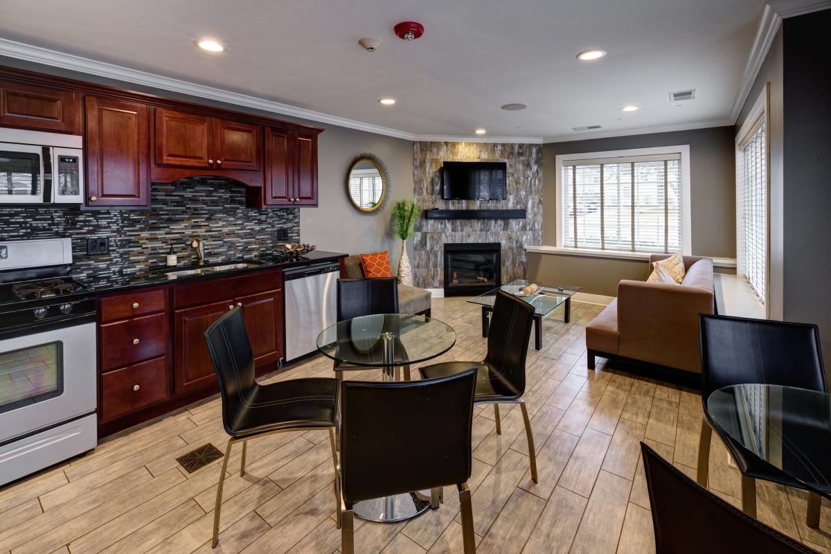 Buffalo Grove Apartment & Community Photos Windbrooke Crossing