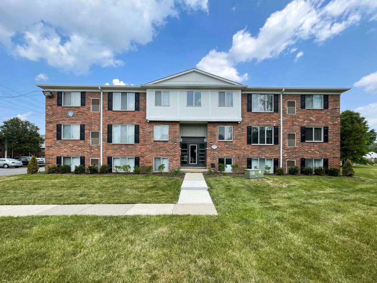 Photo Gallery The Maxwell Apartments in Romulus, MI