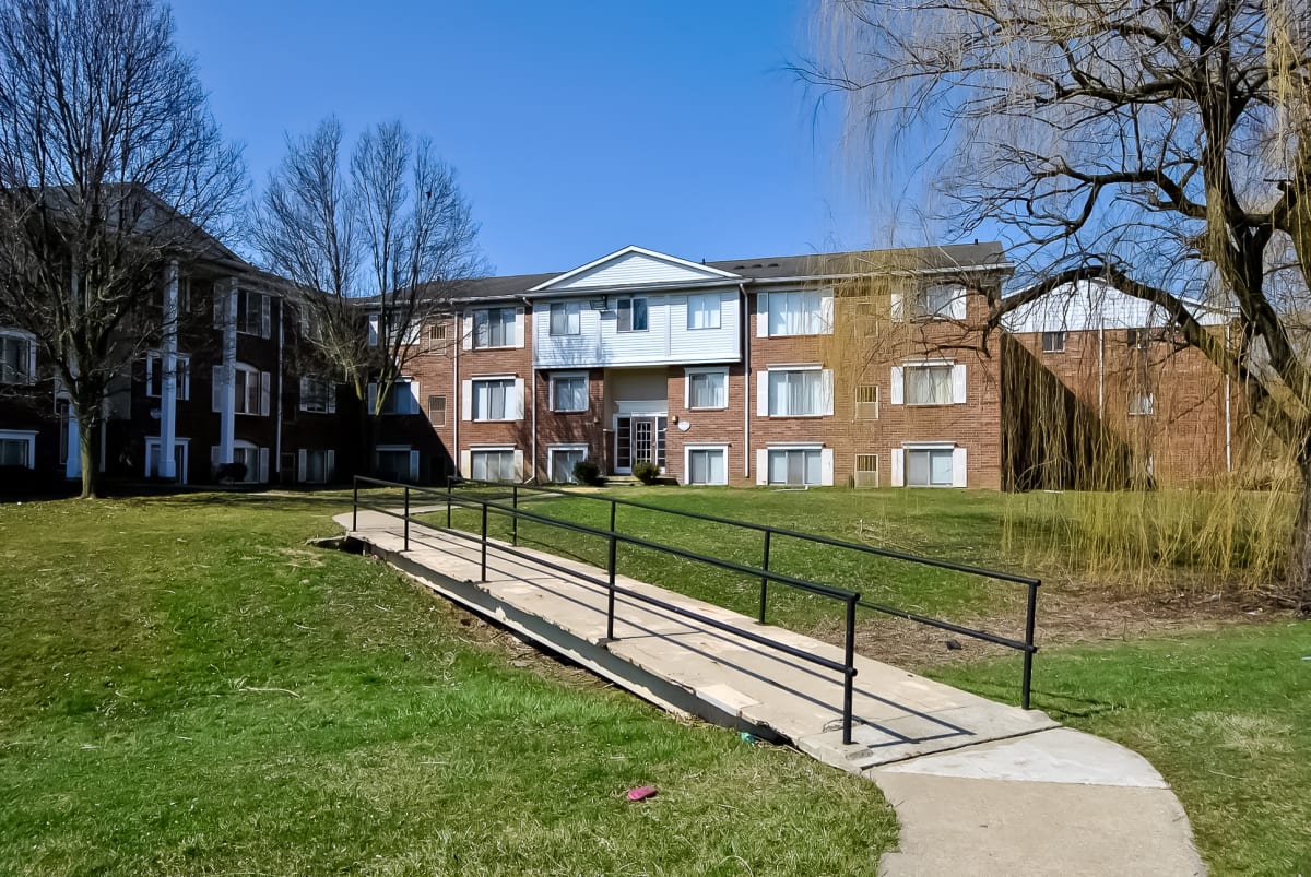 Photo Gallery The Maxwell Apartments in Romulus, MI