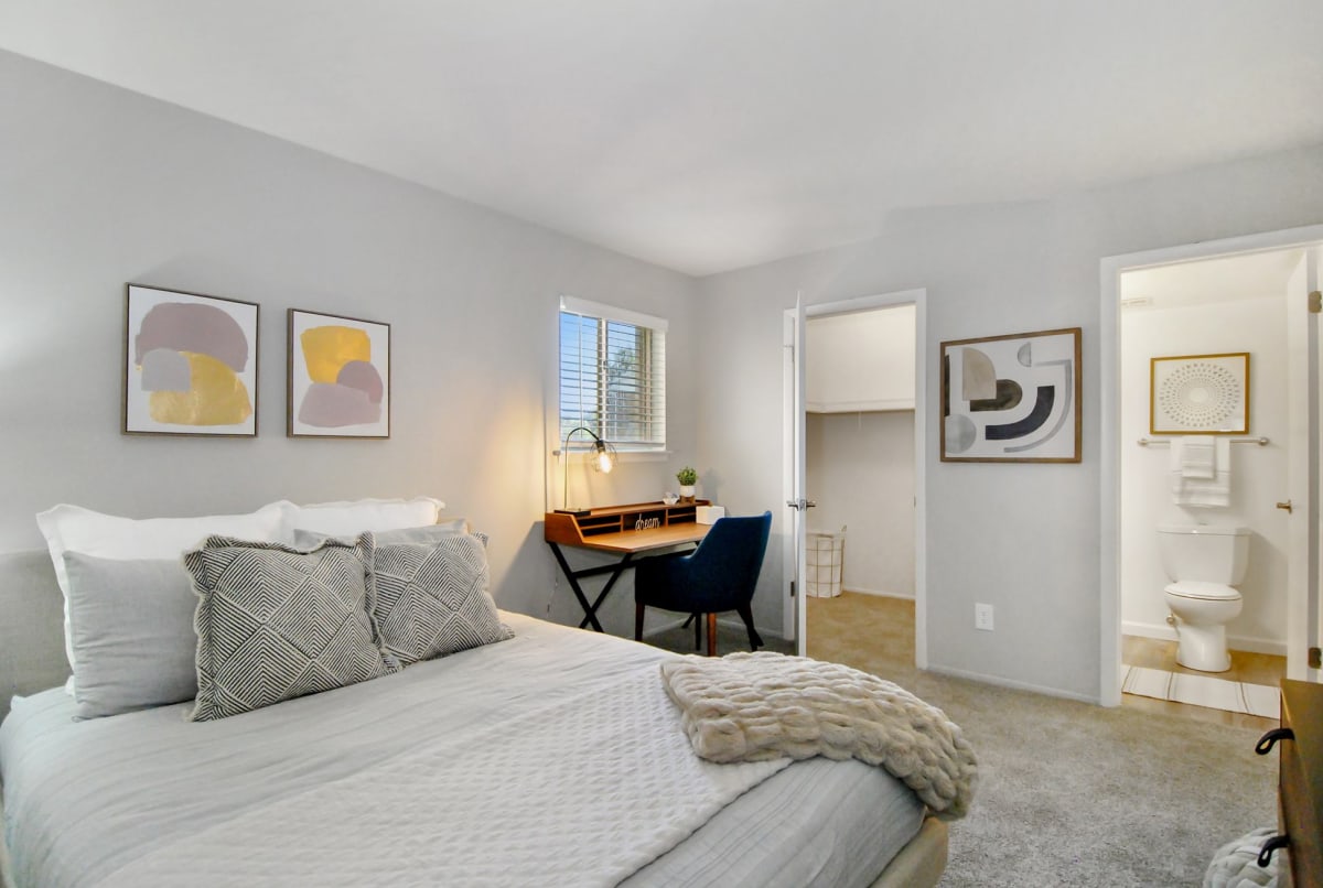 Photo Gallery The Maxwell Apartments in Romulus, MI