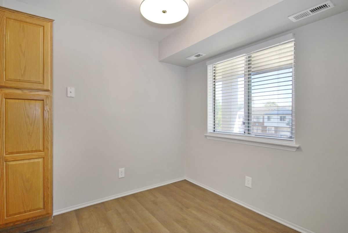 Photo Gallery The Maxwell Apartments in Romulus, MI