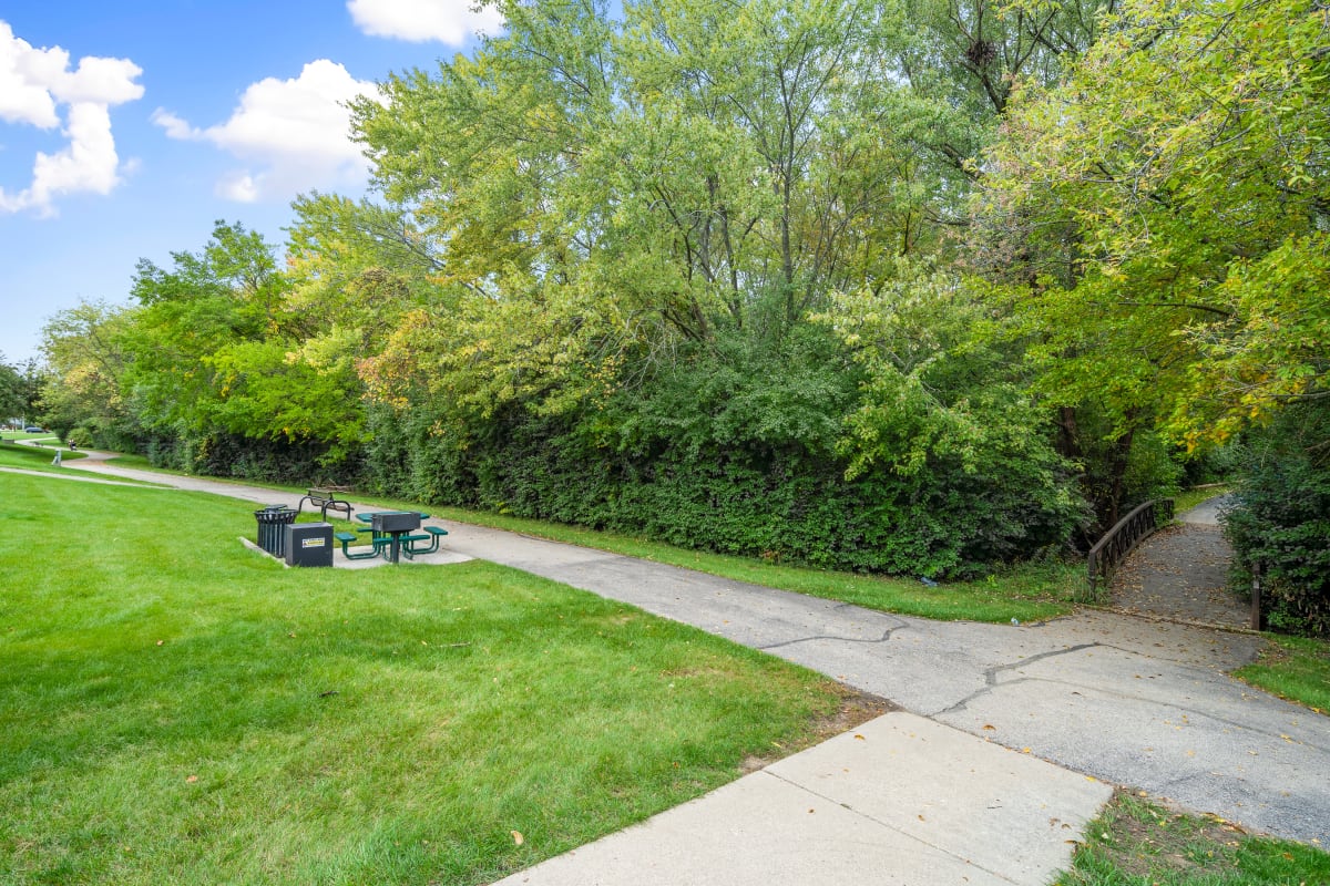 Buffalo Grove Apartment & Community Photos Windbrooke Crossing