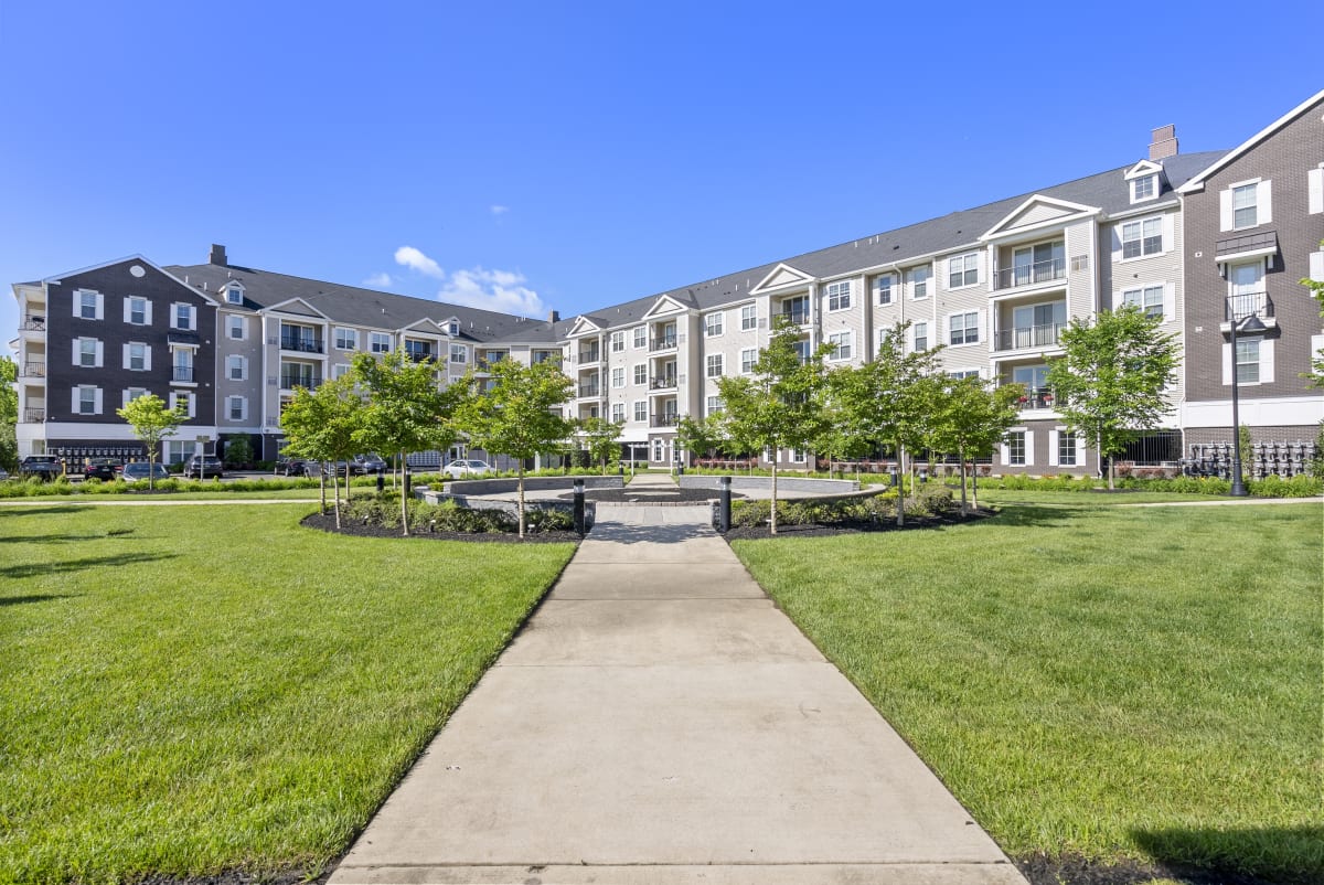 Apartments for Rent in Marlton, NJ | Barclay Chase