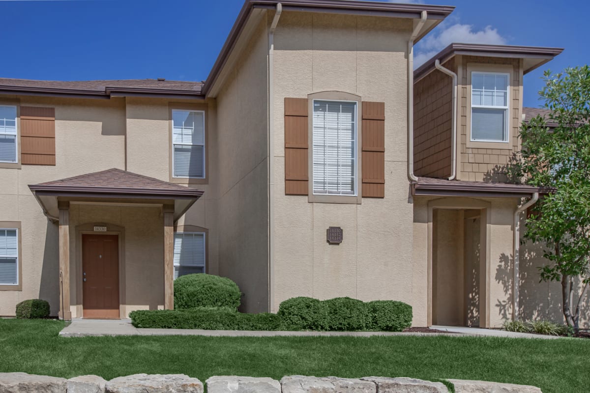 Apartments for Rent in Olathe, KS Avignon Apartment Homes