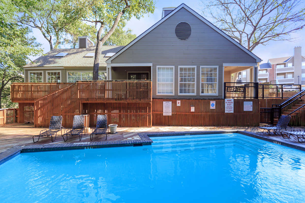 Apartments on Preston Road, Dallas Creekview Photos