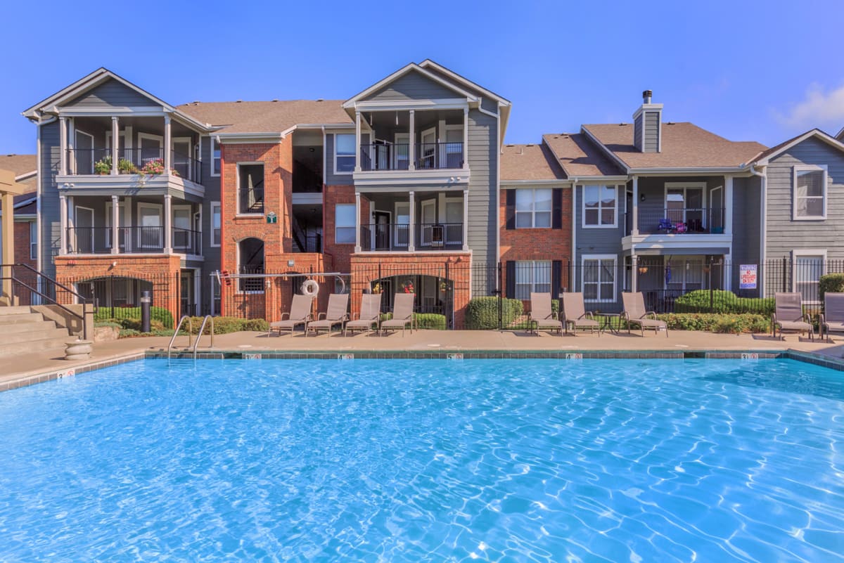 Apartments for Rent in Olathe, KS Somerset Oaks Photos