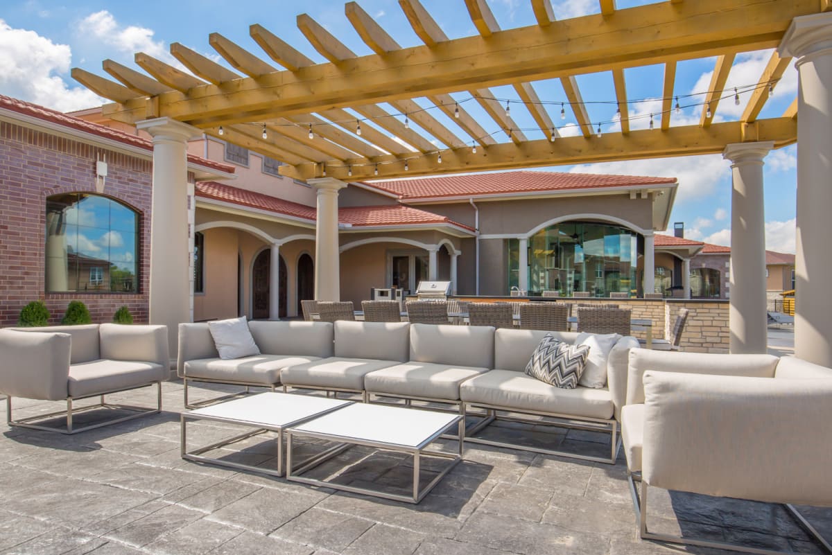 55+ Apartments in Overland Park, KS Sorrento at Deer Creek