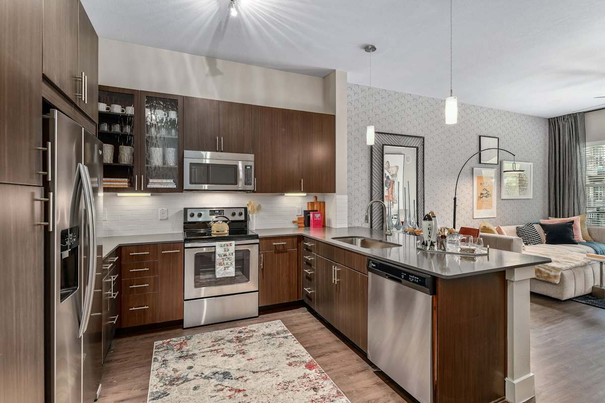 Cortland Oak Lawn apartment photo