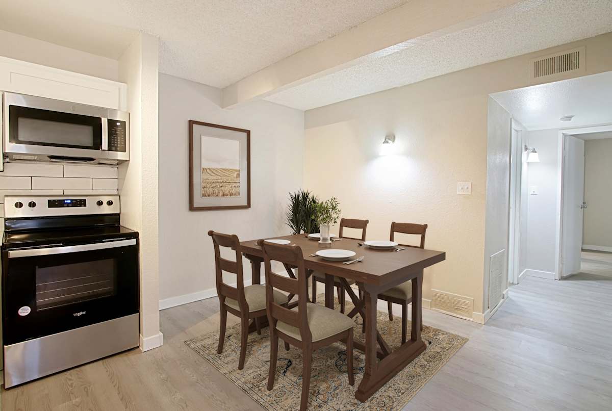Virtually staged dining area at Nightingale on 25th.