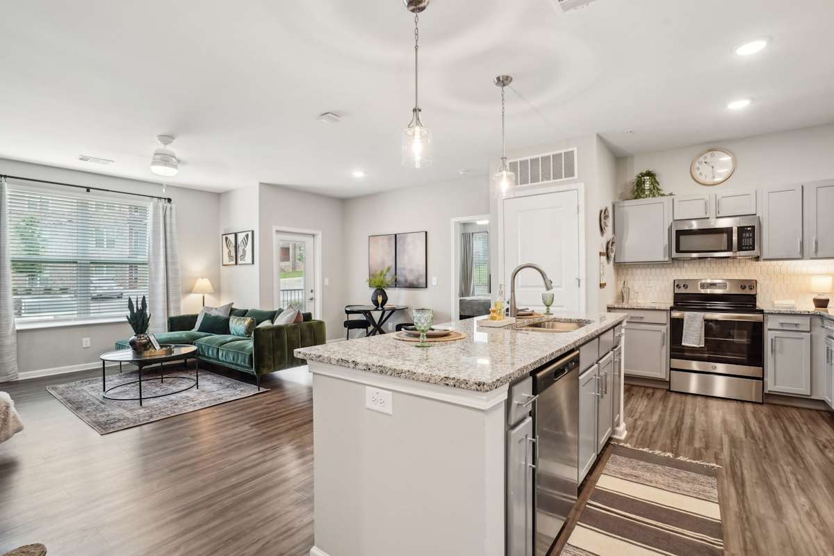 Photos | Apartments MT Juliet | Stonehenge