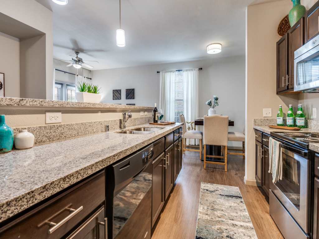 Creekside South Apartments apartment photo