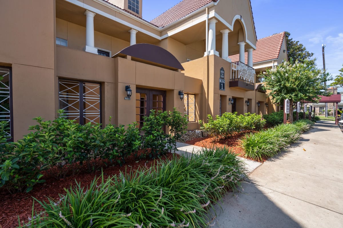 Photos Apartments Near Memorial Park