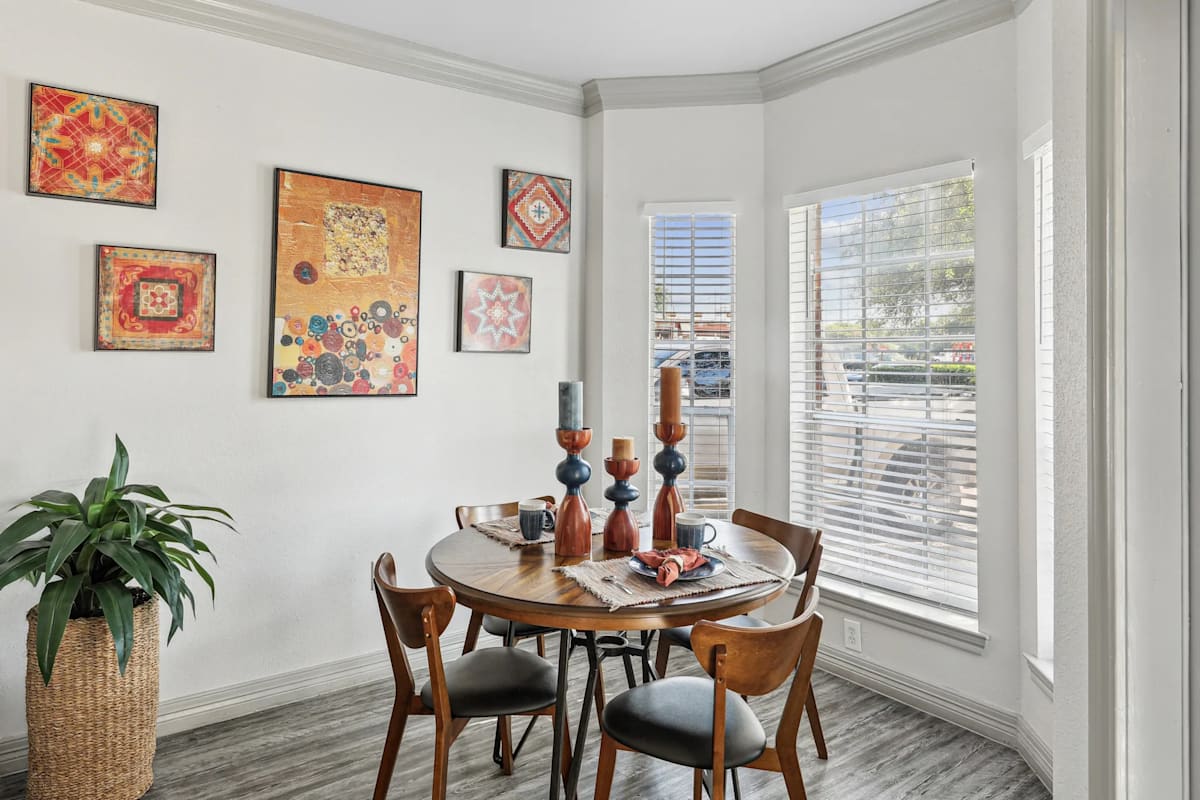 Brentwood Downs Photos Apartments Near Tech