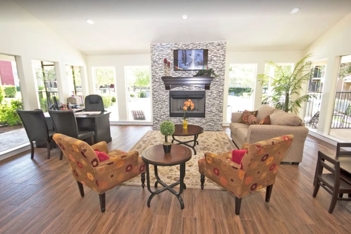 Parks at Walnut Photos Apartments Near Richland College