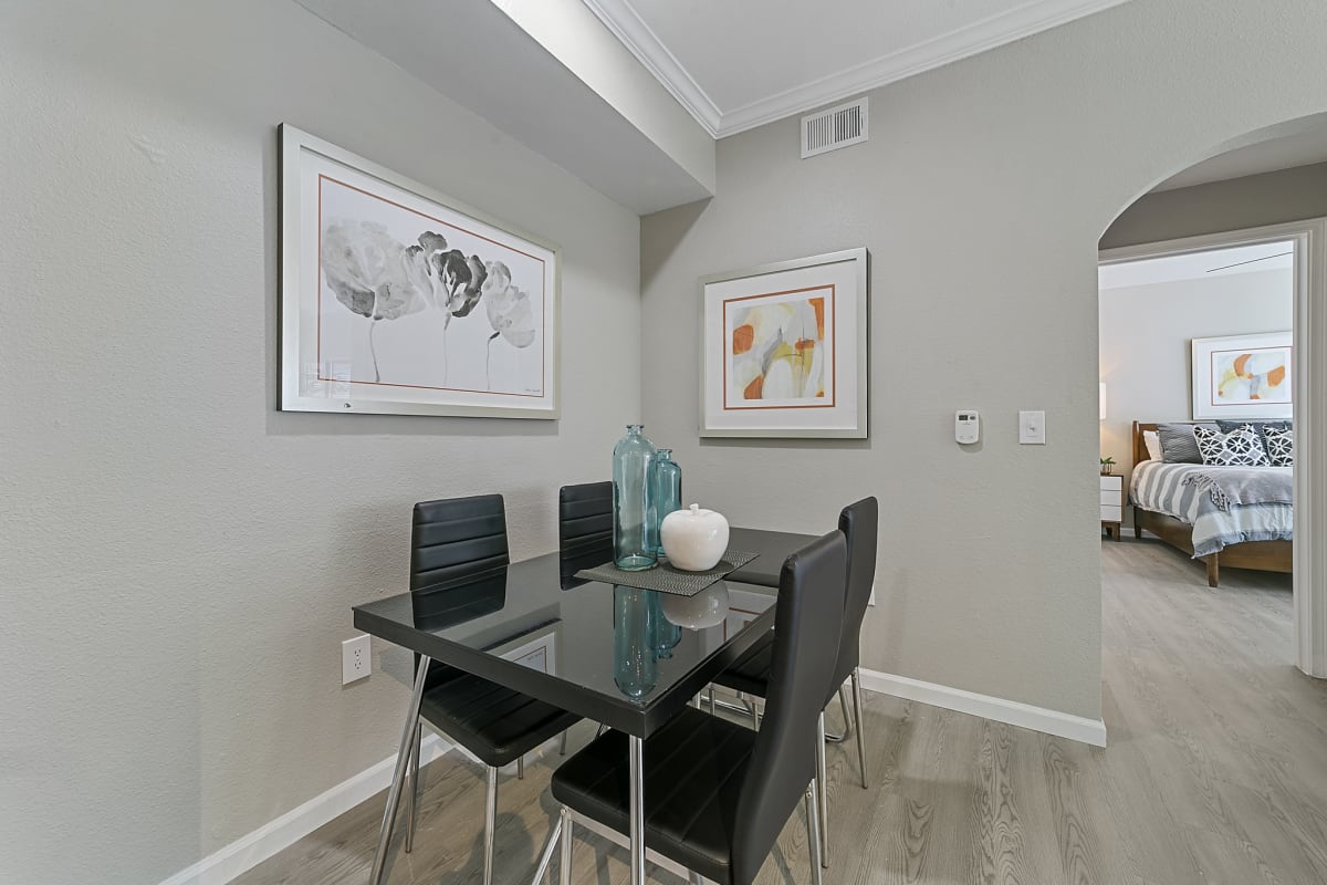 Chimney Hill apartment photo