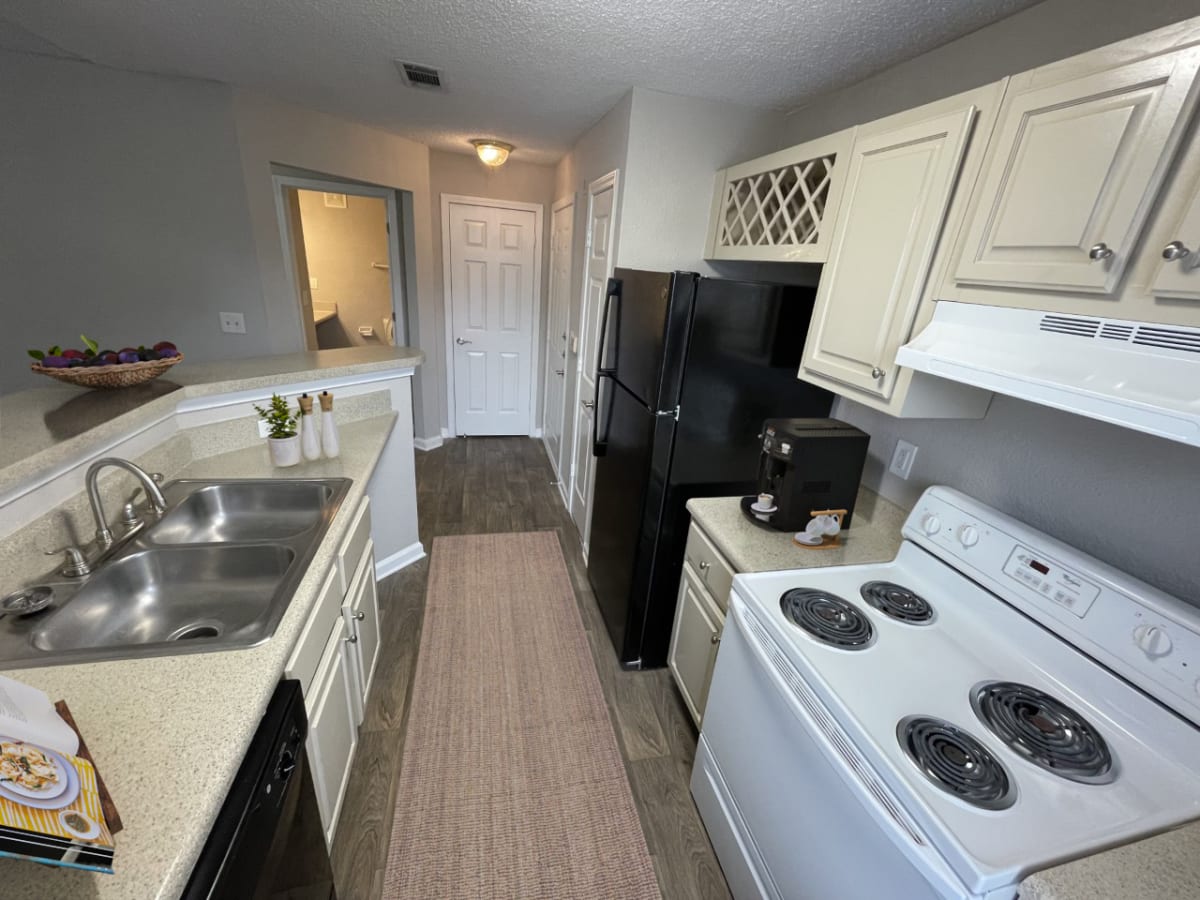 Brentwood Downs Photos Apartments Near Tech