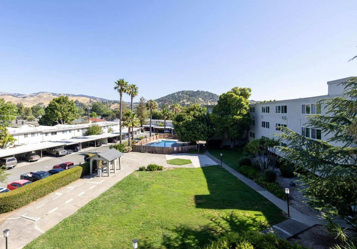 Affordable Housing in San Rafael | Terra Linda Manor | Photos