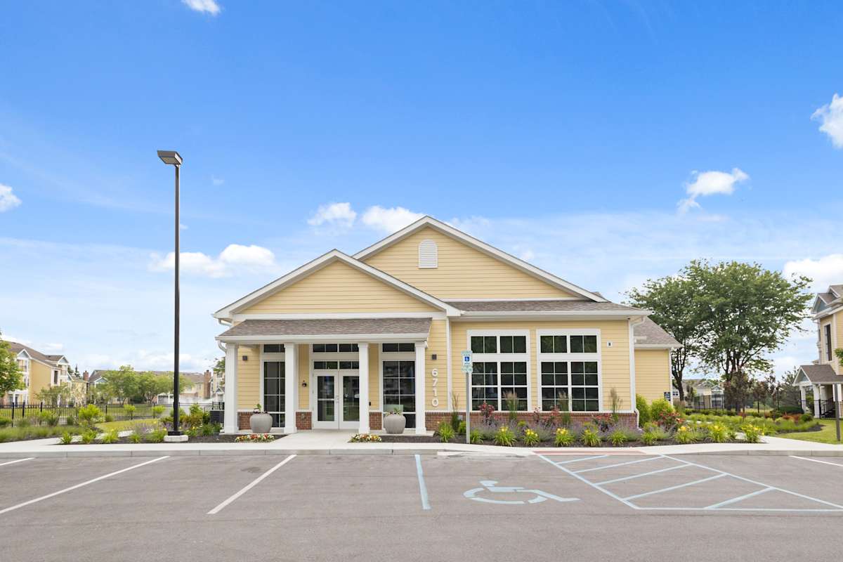 46214 Apartments for Rent | Center Point Apartments | Photos
