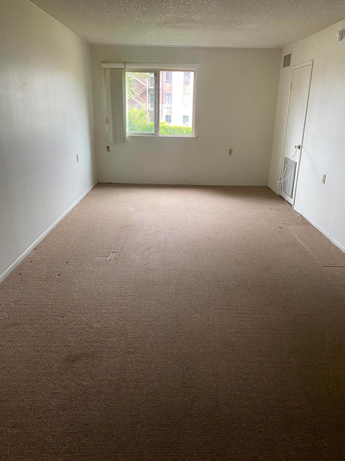 Photos and Video of SWANSEA PARK APARTMENTS in LOS ANGELES, CA