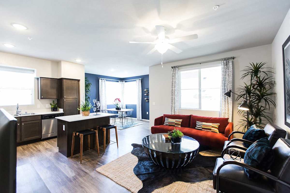 Las Vegas NV Apartment Rentals | Solana Apartment Homes