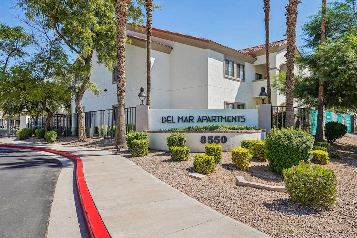 Community entrance at Del Mar Apartments.