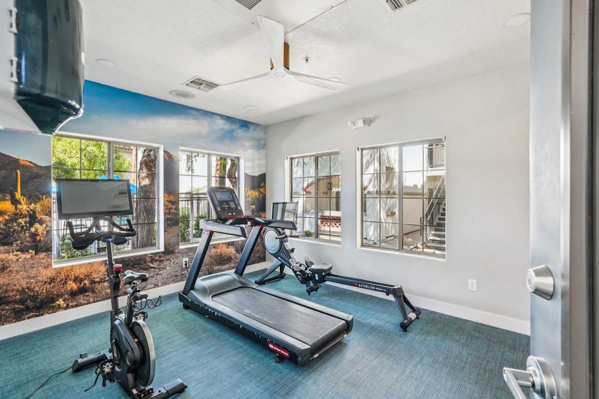 Fitness room at Del Mar Apartments.