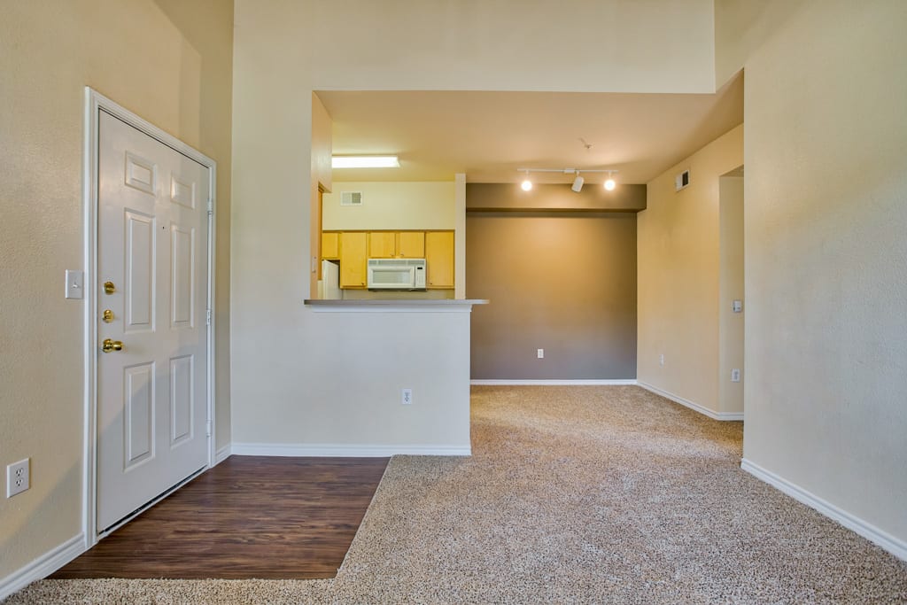 Photos and Video of Dakota Arms Apartments in Lubbock, TX